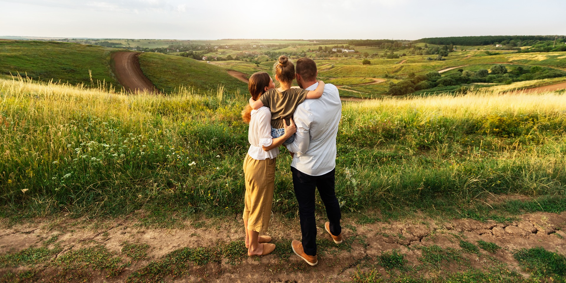 happy-family-enjoying-beautiful-landscape-outdoors-2025-03-18-18-57-51-utc-2